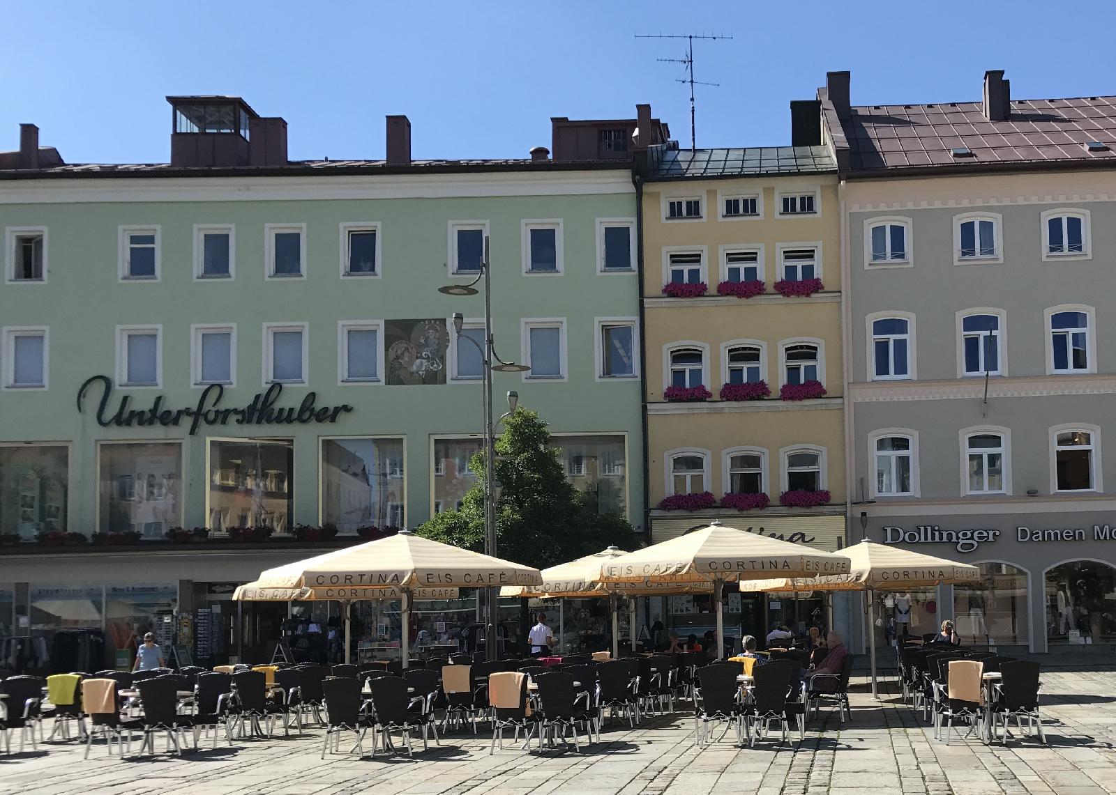 Eiscafé Cortina