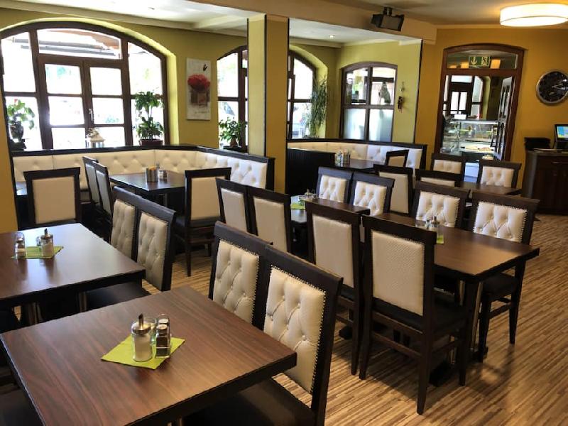 Senses Lounge Cafe Bar